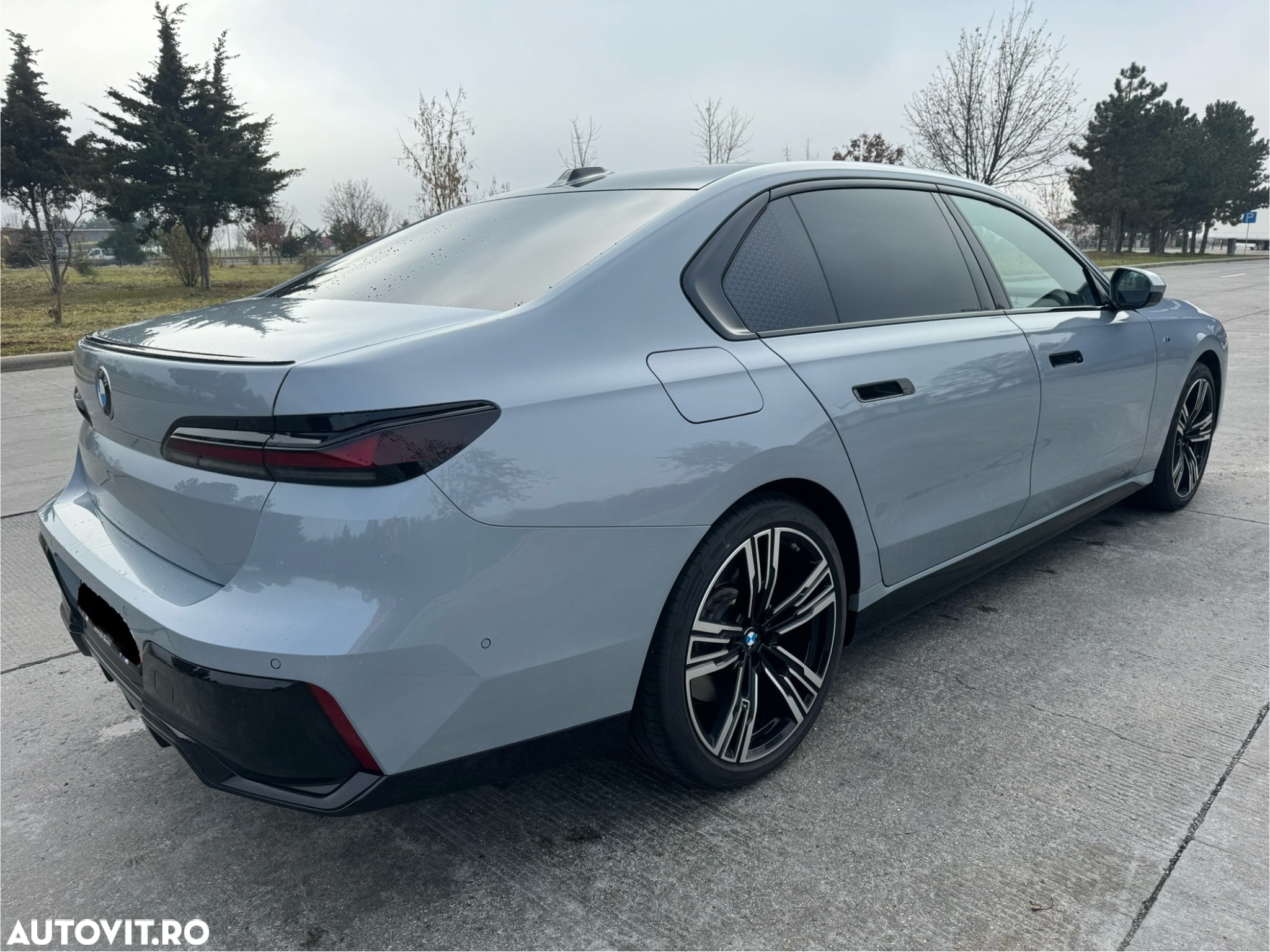 BMW Seria 7 740d xDrive MHEV - 5