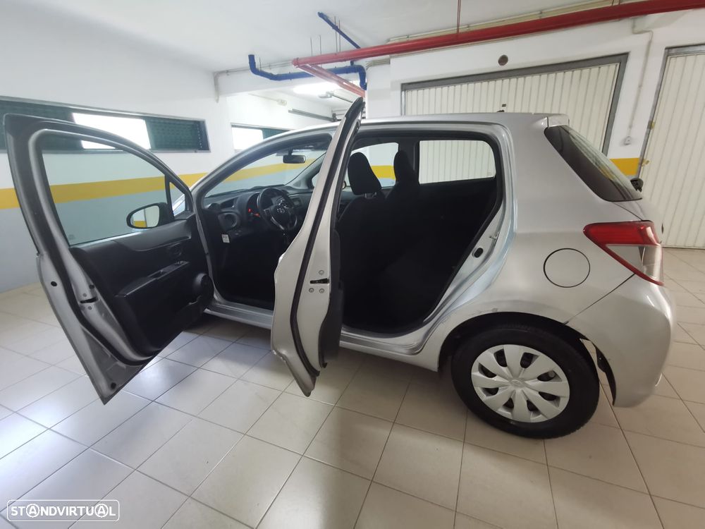 Toyota Yaris 1.0 VVT-i ACtive+AC - 14