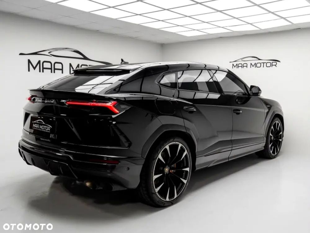 Lamborghini Urus - 22