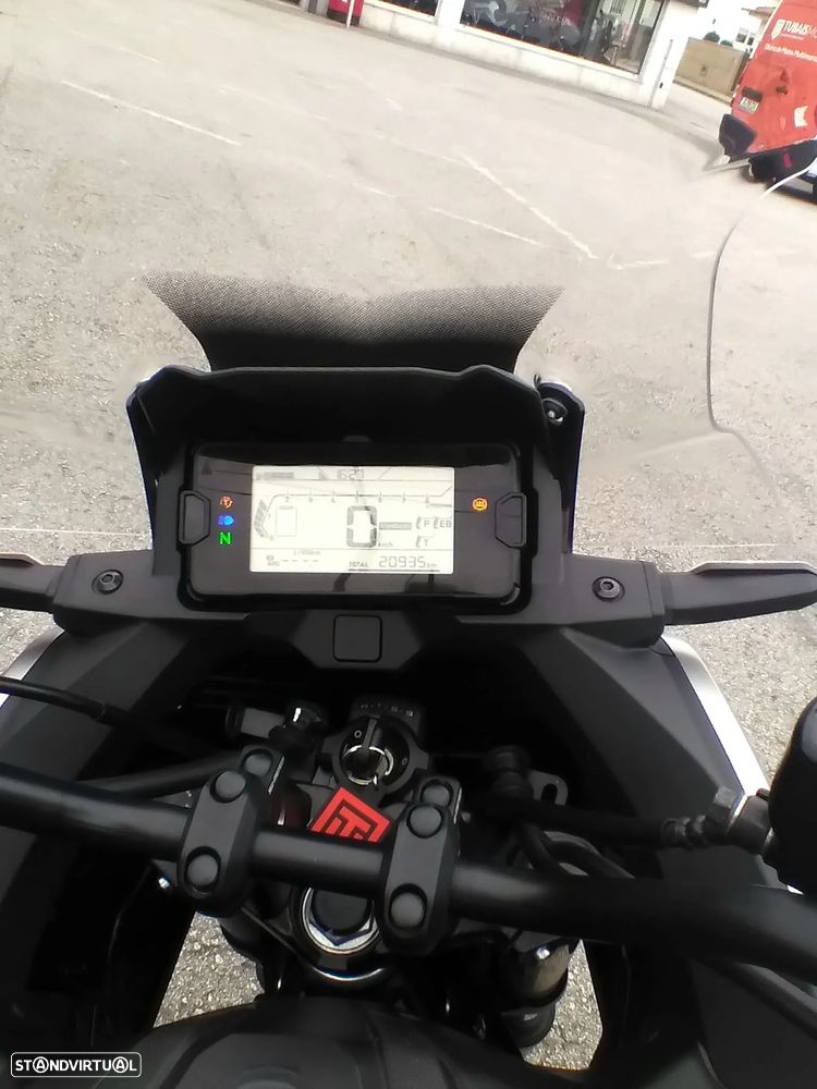 Honda NC750X - 8