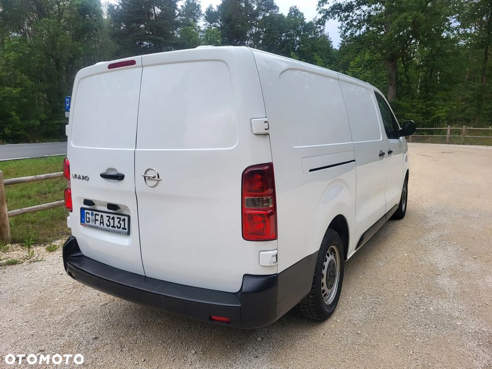 Opel Vivaro - 10