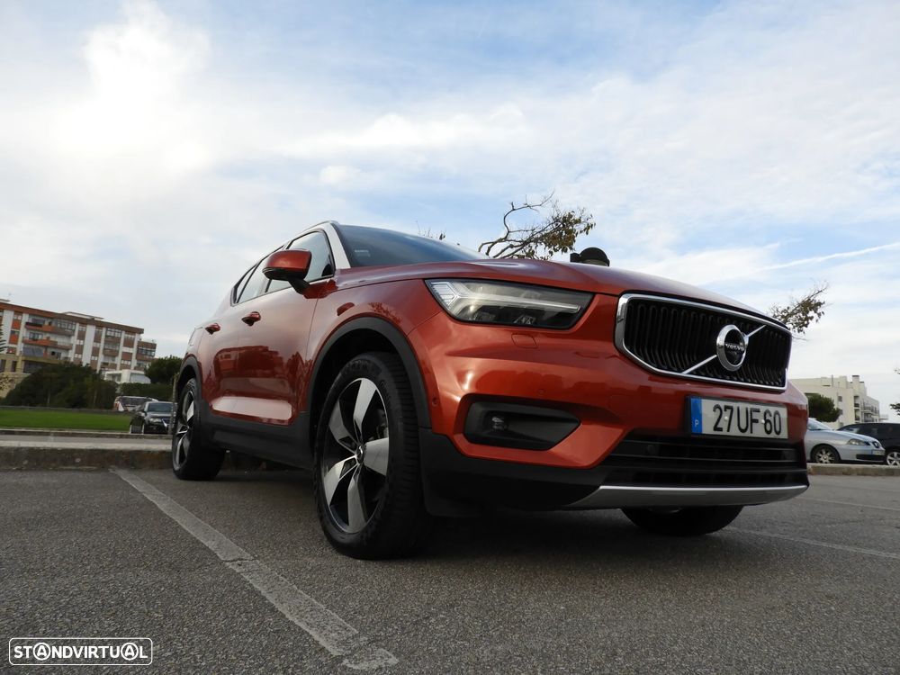 Volvo XC 40 2.0 D4 Momentum Plus AWD - 12