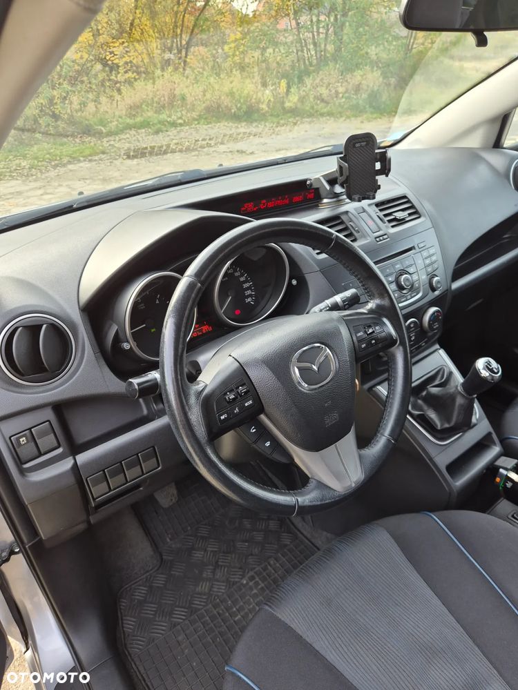 Mazda 5 - 19