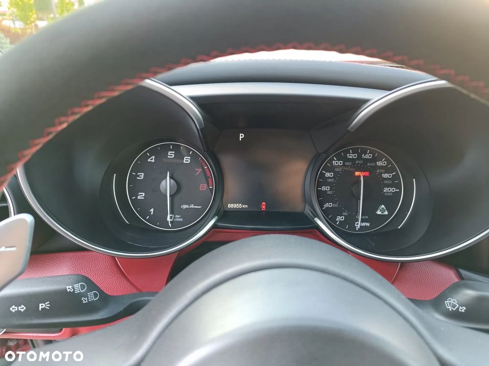 Alfa Romeo Giulia 2.9 Bi Turbo V6 Quadrifoglio - 25