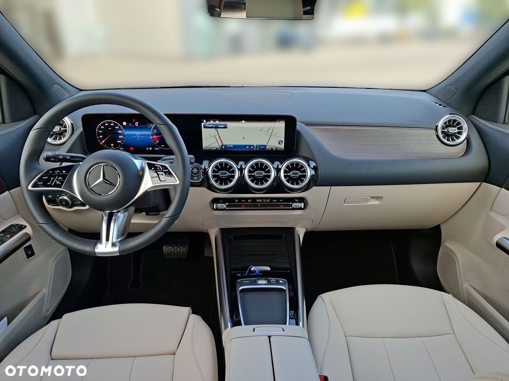 Mercedes-Benz GLA 200 Progressive - 11