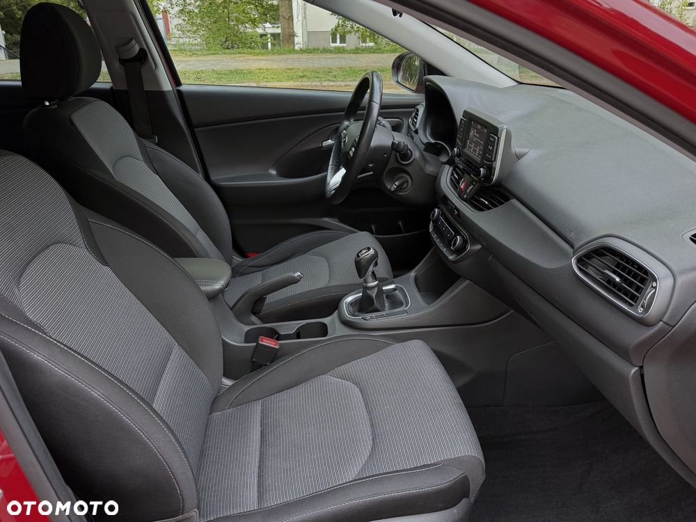 Hyundai i30 1.4 Comfort - 4