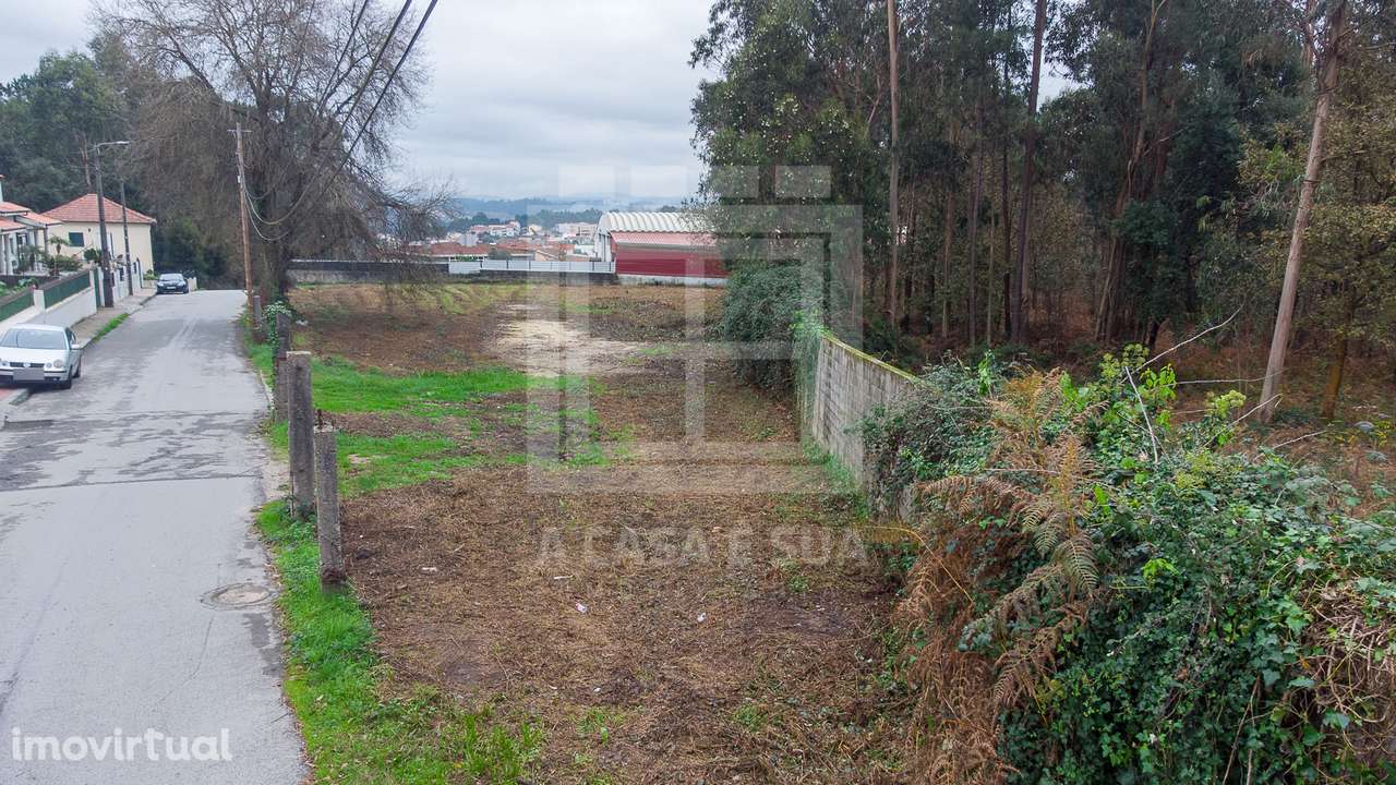 Terreno com 2.198 m2 em Fiães, Santa Maria Feira - Grande imagem: 3/14