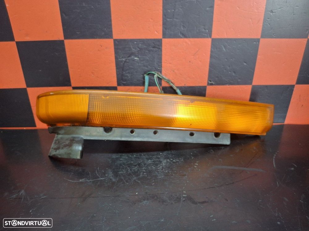 Farolim De Pisca Frente Direito Mitsubishi Canter Camião De Plataforma - 1
