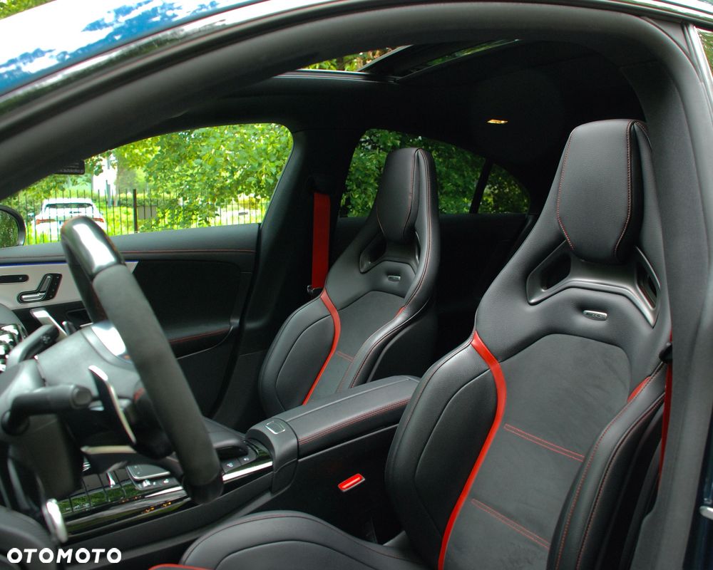 Mercedes-Benz CLA AMG 45 S 4-Matic+ 8G-DCT - 22