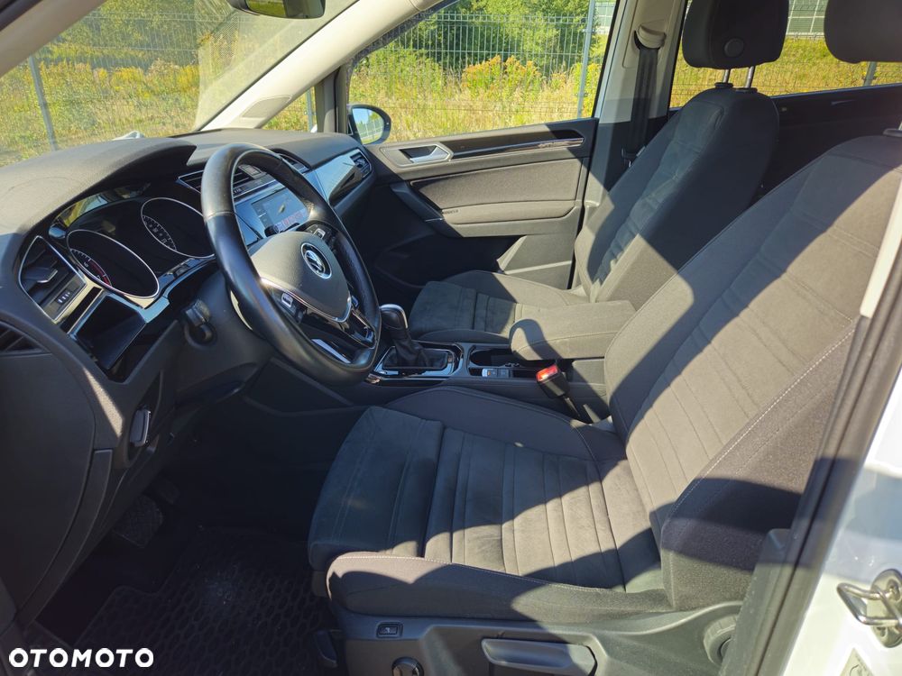 Volkswagen Touran 1.5 TSI EVO Highline DSG - 20