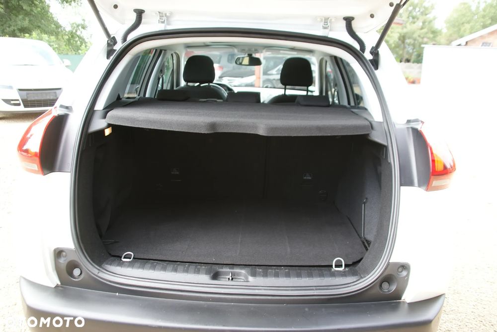 Peugeot 2008 BlueHDi 100 STOP & START Style - 7