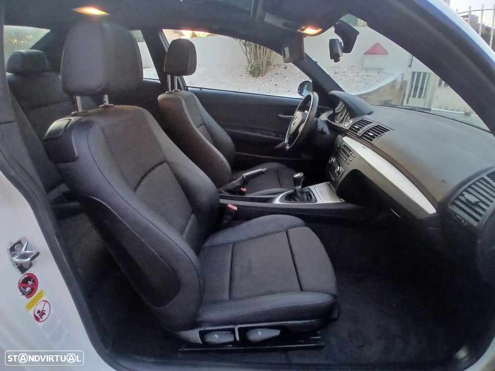 BMW 123 d Limited Edition Lifestyle c/ M Sport Pack - 14