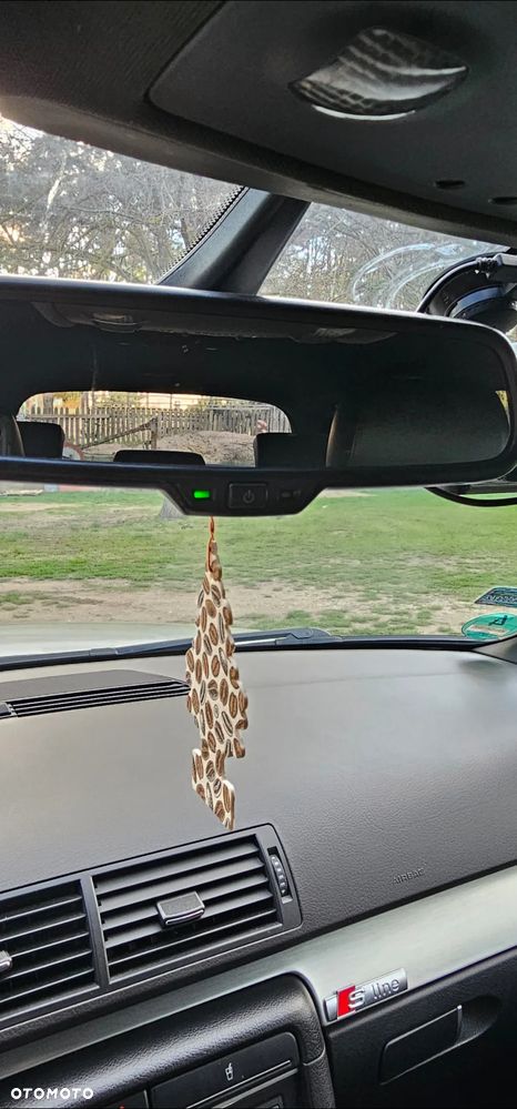 Audi A4 Avant 2.0T FSI - 13