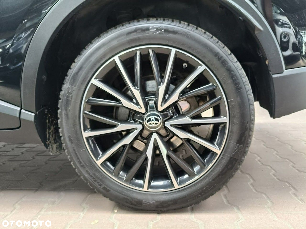 Toyota C-HR - 9