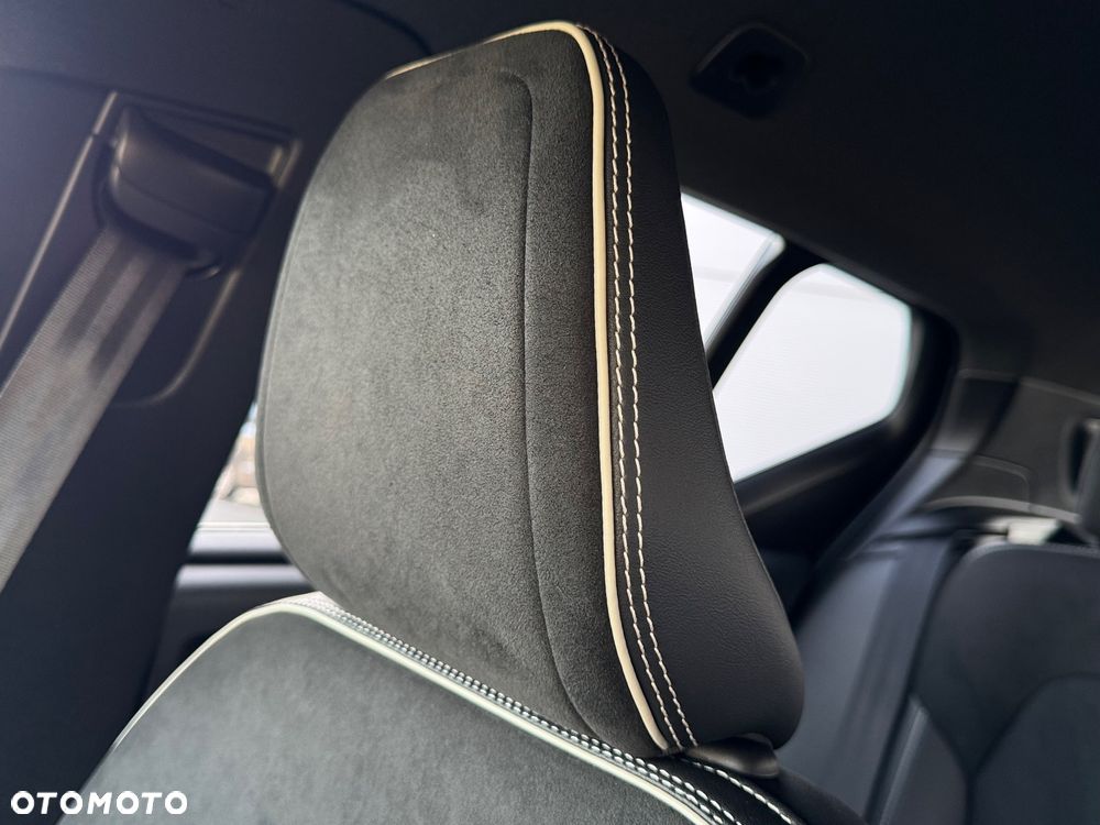 Volvo XC 40 B4 B Geartronic RDesign - 34