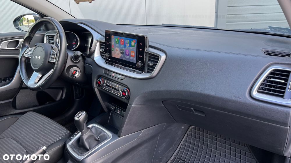 Kia Ceed 1.5 T-GDI M - 13
