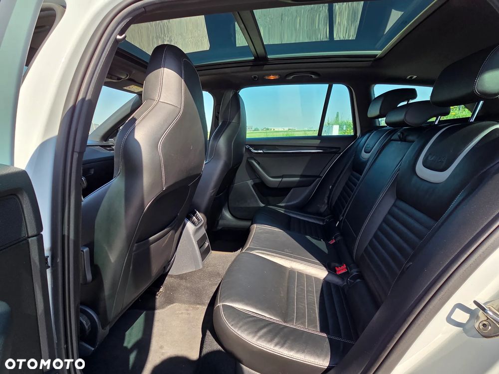 Skoda Octavia 2.0 TDI 4x4 DSG RS - 12