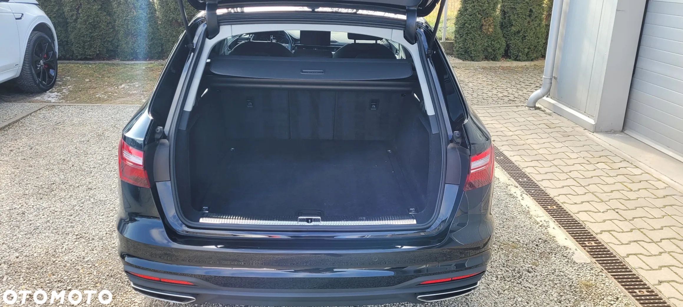 Audi A4 Avant 40 TDI quattro S tronic advanced - 32