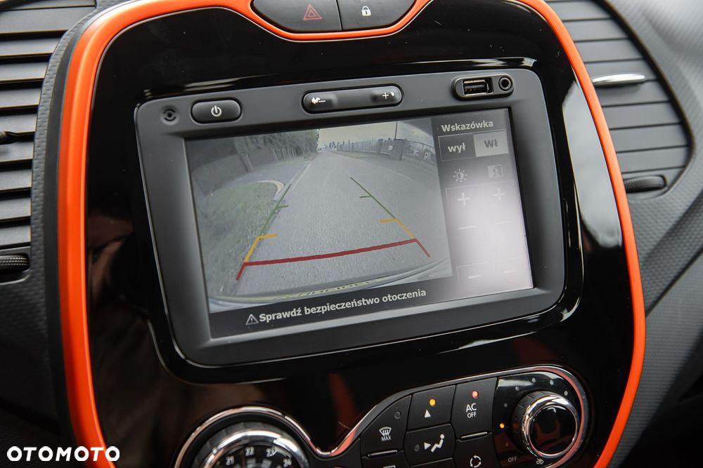 Renault Captur (ENERGY) TCe 90 BOSE EDITION - 21