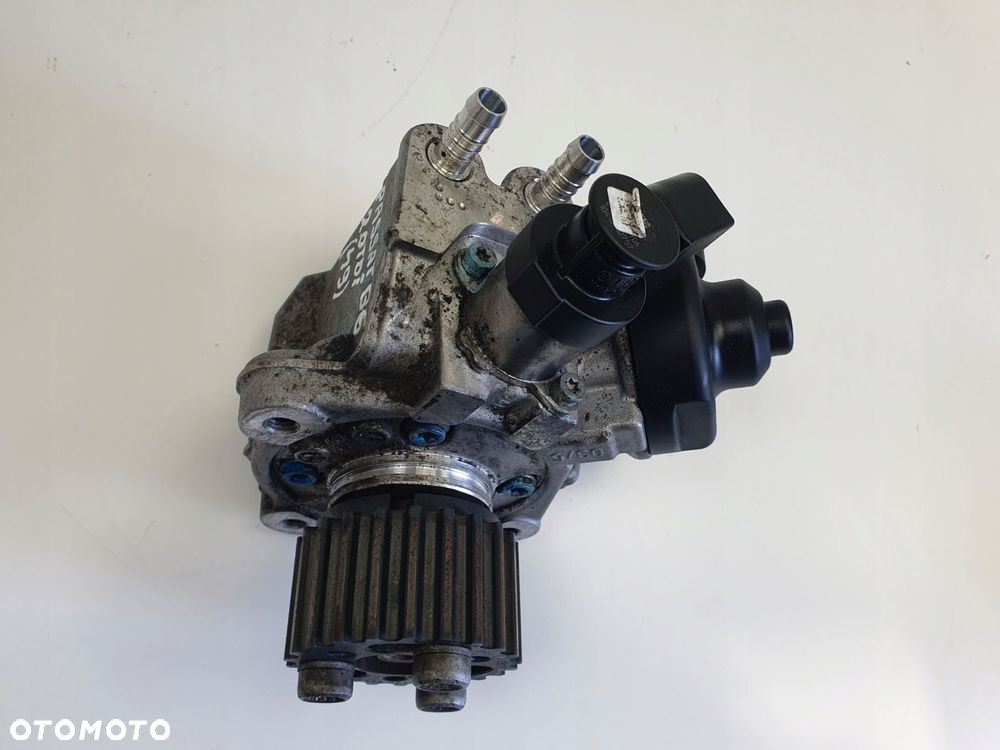 VW Passat B6 2.0 TDI POMPA WTRYSKOWA paliwa 0445010507 - 3