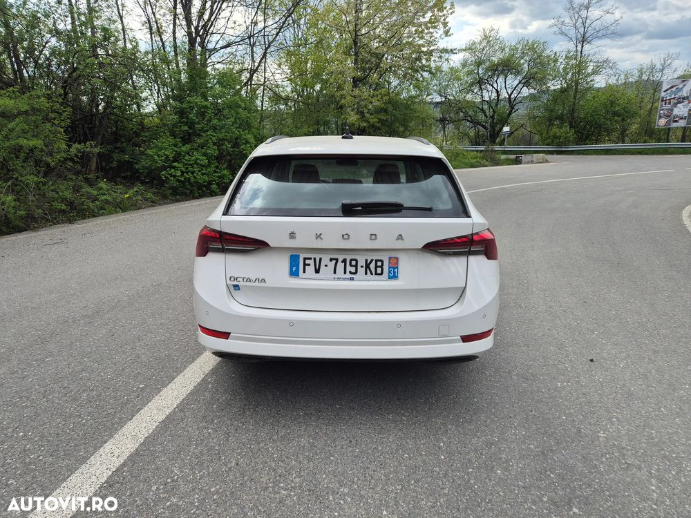 Skoda Octavia 2.0 TDI DSG Exclusive Plus - 5