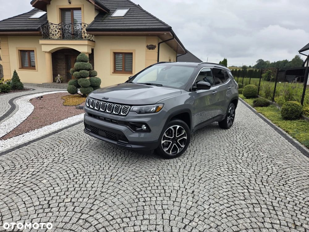Jeep Compass - 18