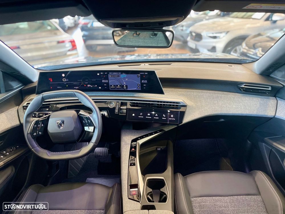 Peugeot 5008 1.2 Hybrid Allure e-DCS6 - 33