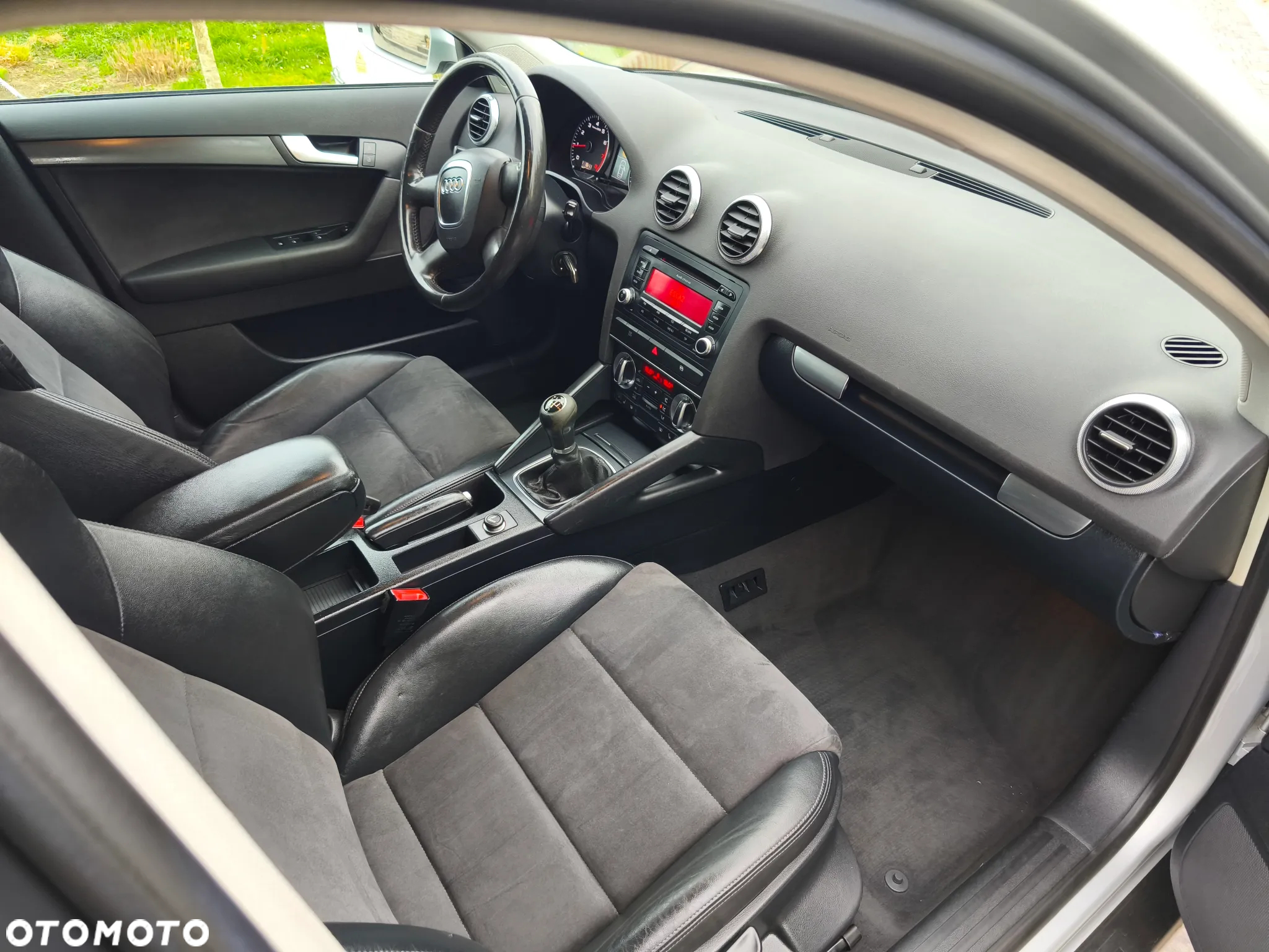 Audi A3 1.6 Sportback Attraction - 17