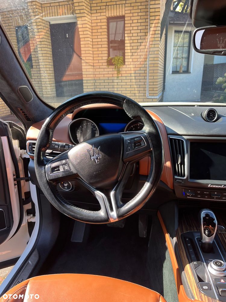 Maserati Levante Granlusso - 9