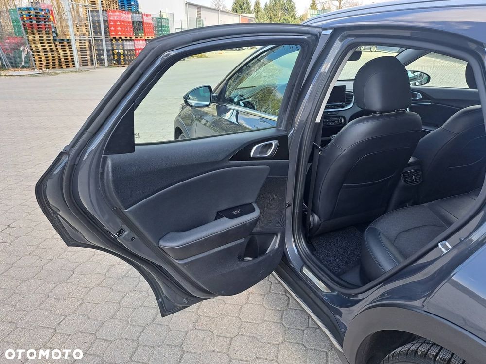 Kia XCeed 1.6 CRDi mHEV Prestige Line DCT - 26