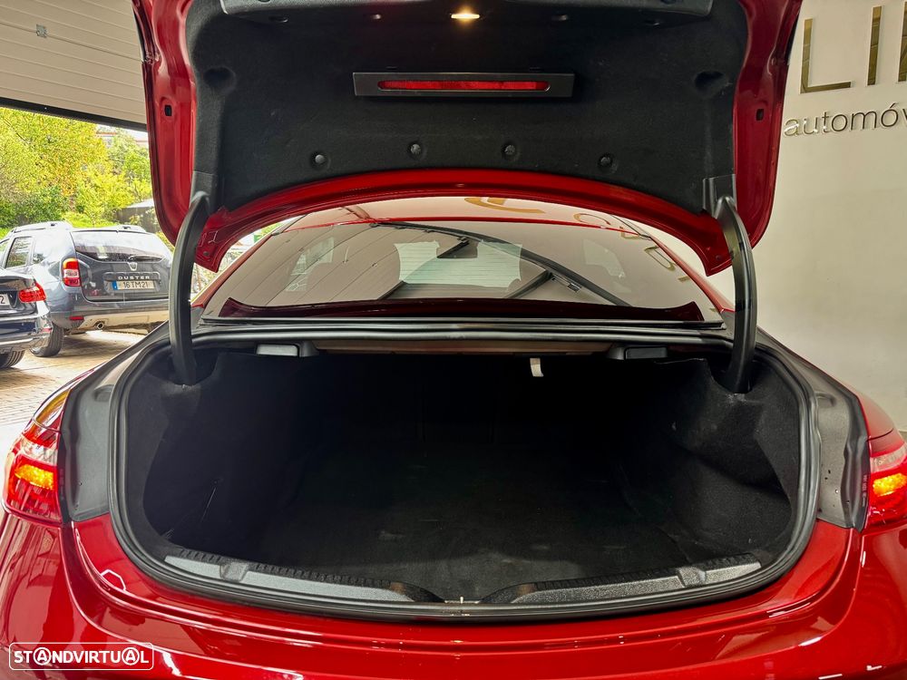 Mercedes-Benz E 220 d AMG Line - 27