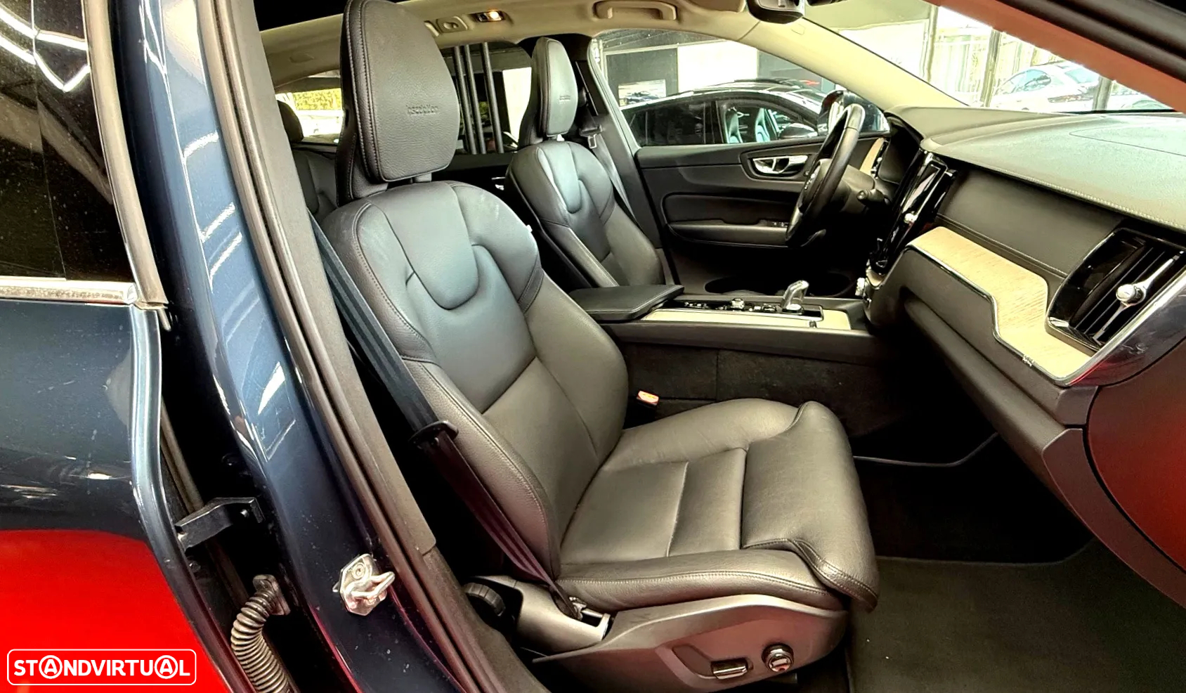 Volvo XC 60 2.0 T8 PHEV Inscription AWD - 25