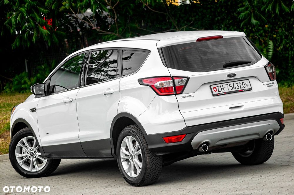 Ford Kuga 1.5 EcoBoost 4x4 Titanium - 17