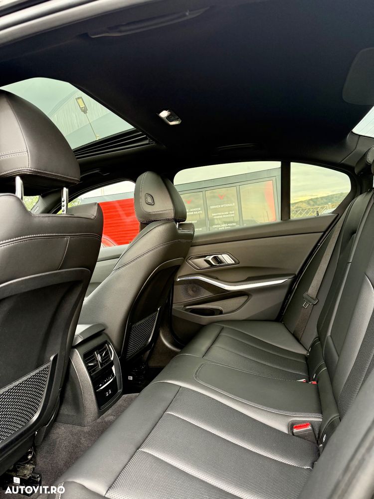 BMW Seria 3 320d Aut. Sport Line - 9