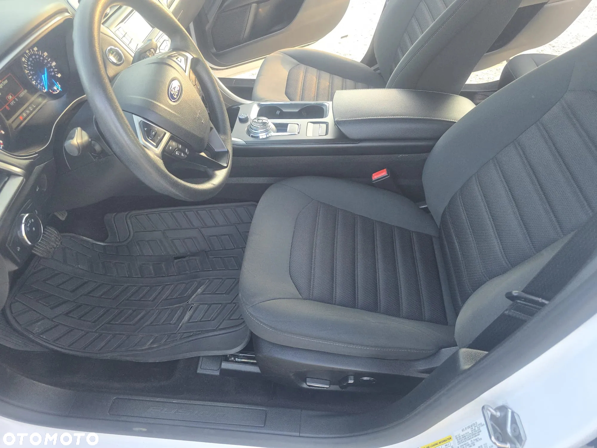 Ford Fusion - 9