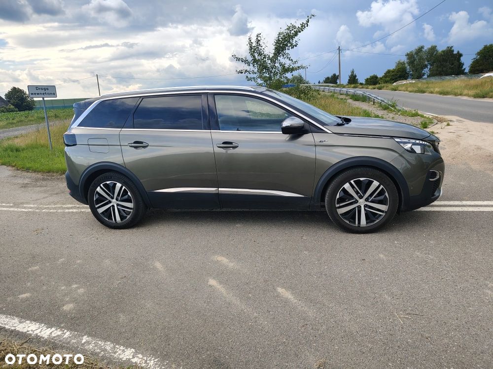 Peugeot 5008 - 8