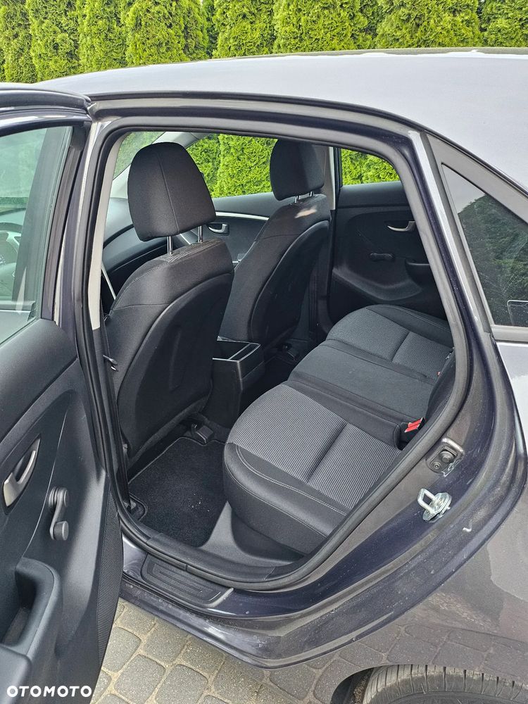 Hyundai i30 1.4 YES - 16