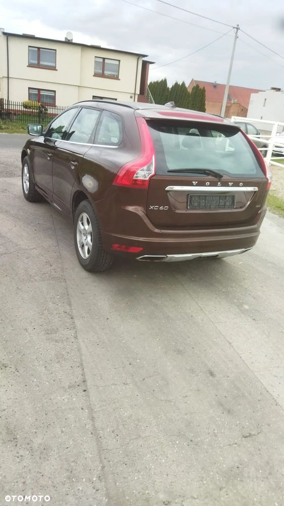 Volvo XC 60 D4 Momentum - 3