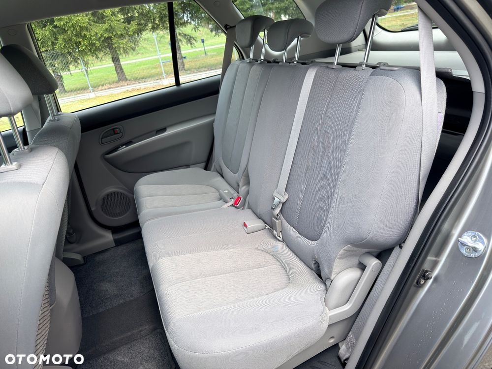 Kia Carens 1.7 CRDi 115 Fifa World Cup Edition - 28