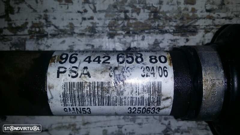 TRANSMISSÃO FRONTAL ESQUERDA CITROEN XSARA PICASSO 1999 -9644265880 - 4