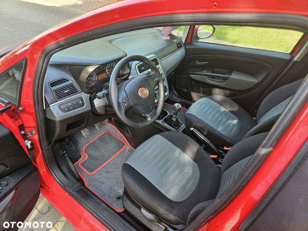 Fiat Grande Punto - 9