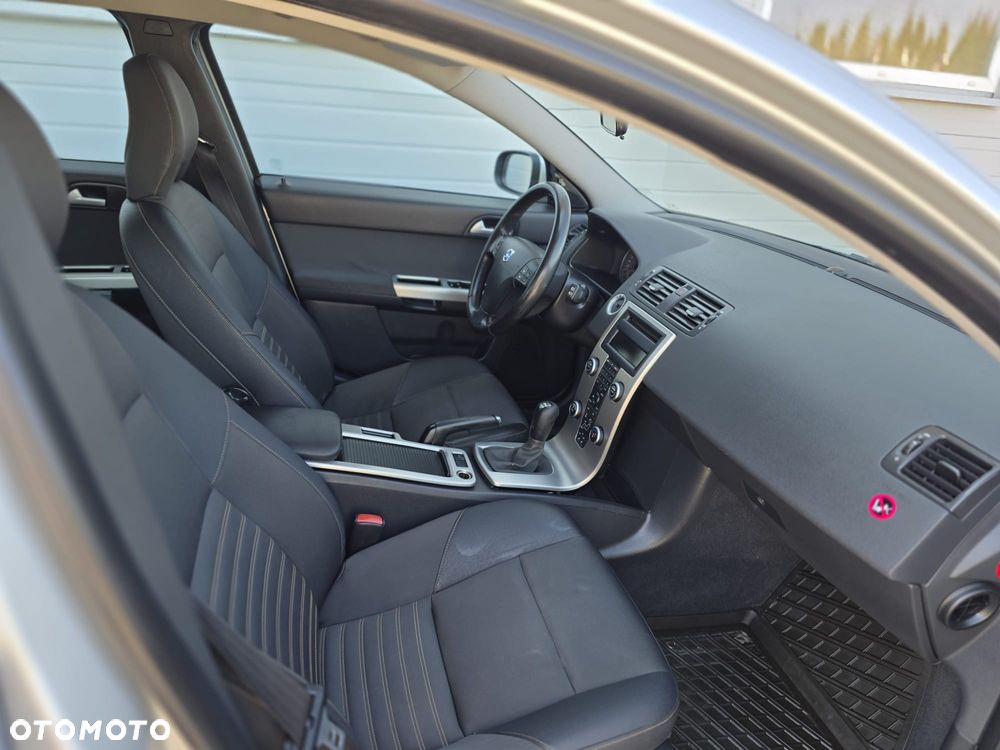 Volvo V50 2.0 Momentum - 29