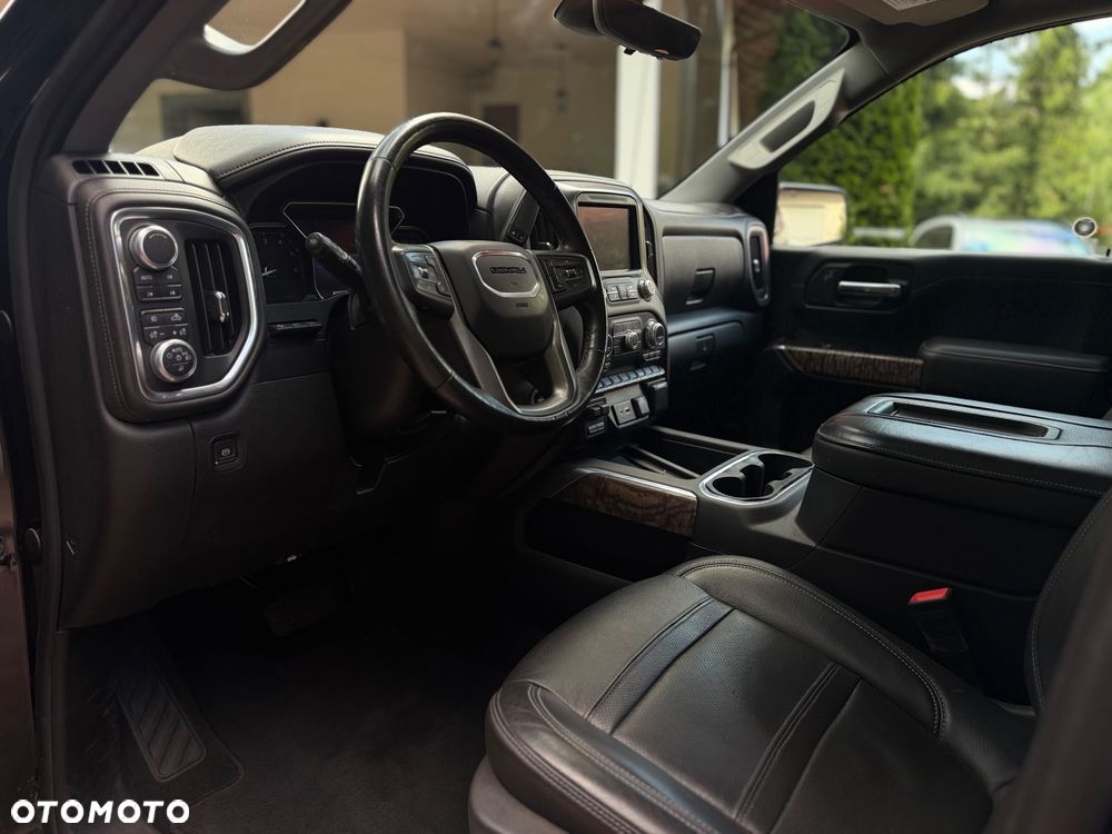 GMC Sierra - 12