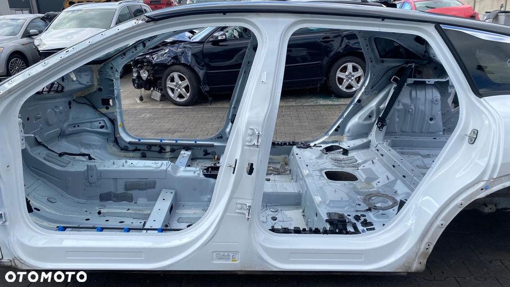 PRÓG LEWY SŁUPEK ĆWIARTKA CITROEN C5 X 2022 - 2