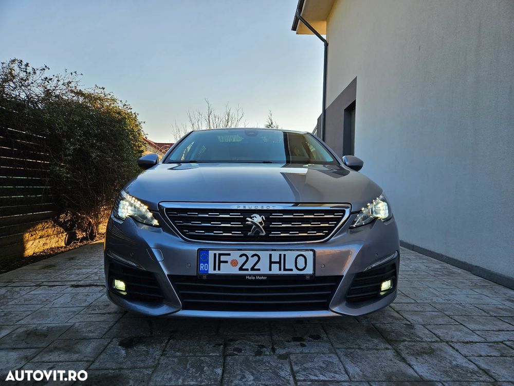 Peugeot 308 1.2 L PureTech Turbo Allure - 6