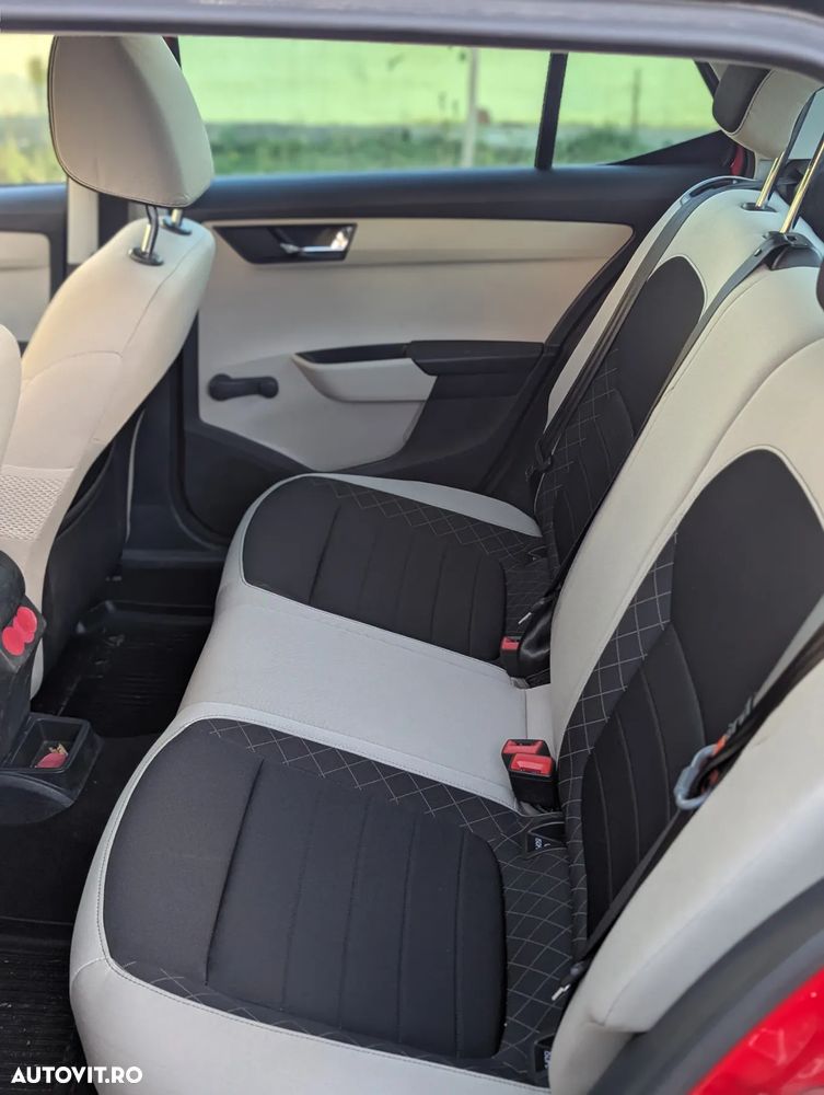 Skoda Fabia 1.2 TSI DSG Ambition - 9