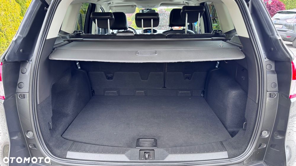 Ford Kuga 1.6 EcoBoost 2x4 Trend - 27