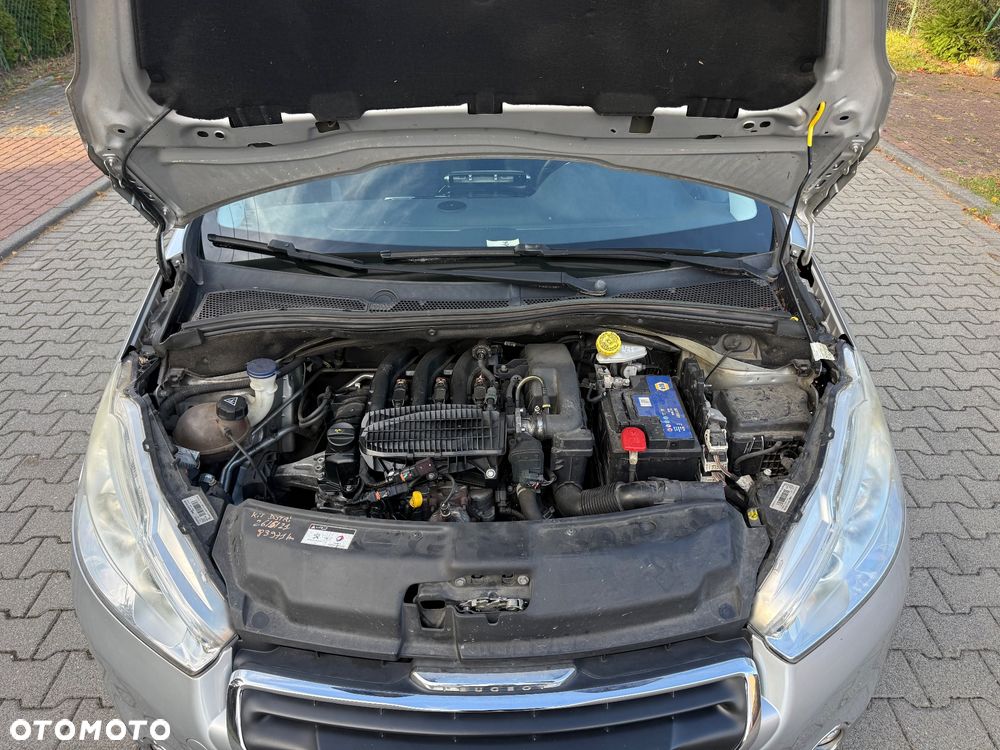 Peugeot 208 - 21