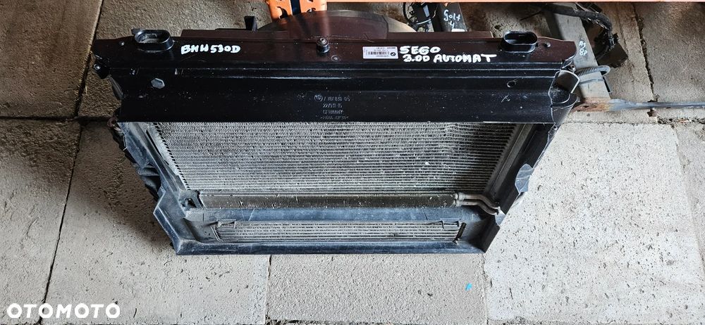 BMW 5 E60 E61 3.0D AUTOMAT Komplet chłodnic Chłodnice Chłodnica wody klimatyzacji Wentylator  7792832 6925724 - 2