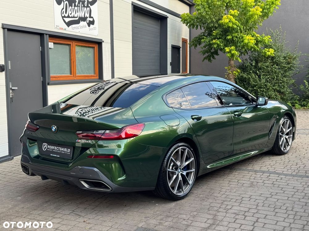 BMW Seria 8 - 38